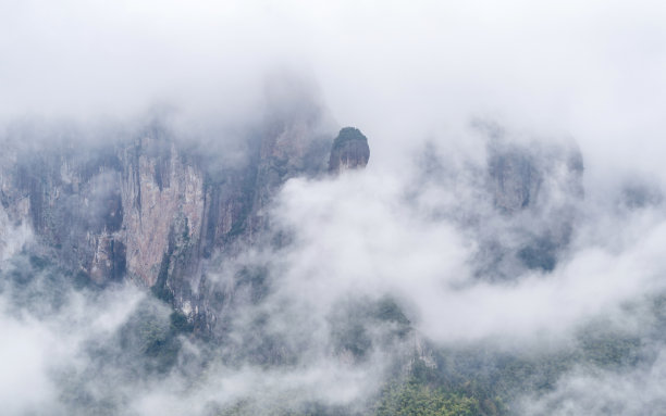 高山丘