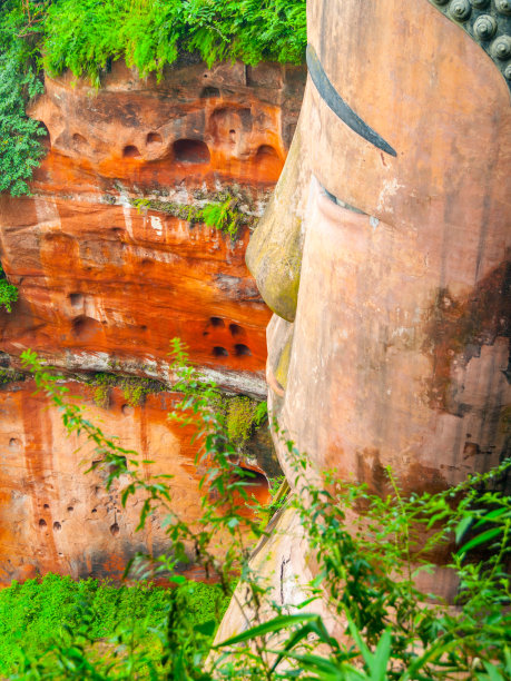 乐山旅游