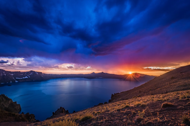 火山口