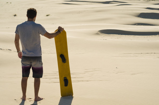 沙滩滑板