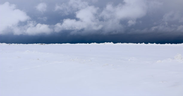 大漠,雪原