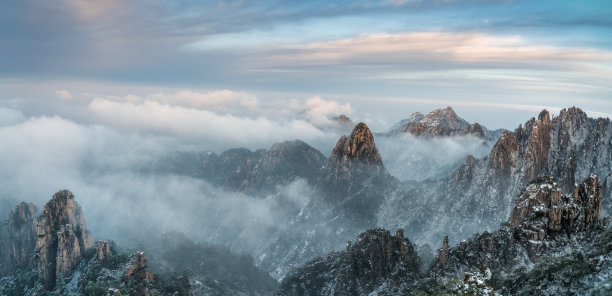 黄山群峰