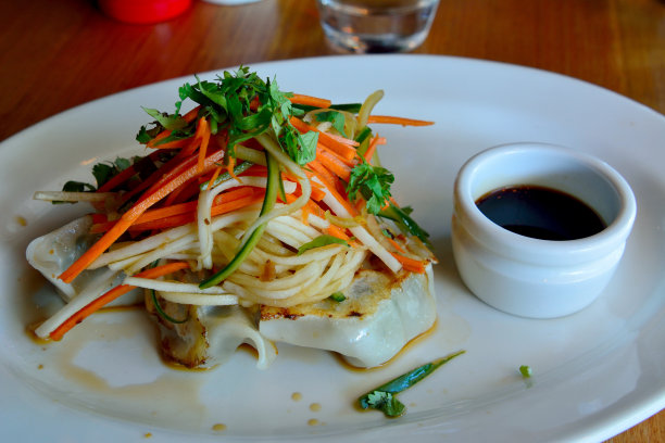 菠菜饺子蒸饺