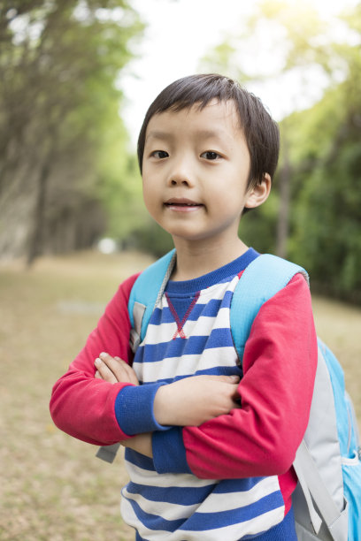 仅一名男孩