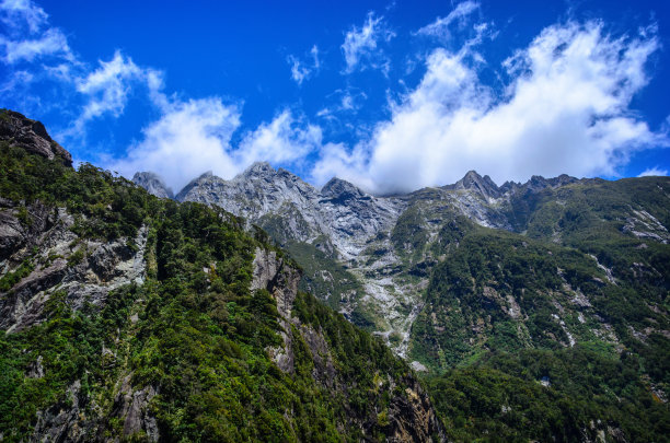 迈特峰