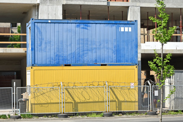 黄色公寓住宅区