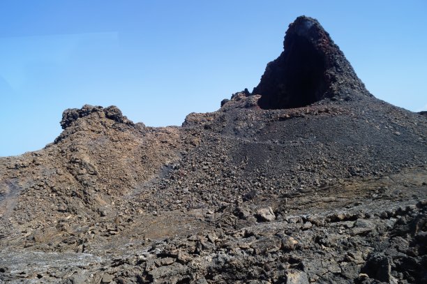 火山爆发岩浆