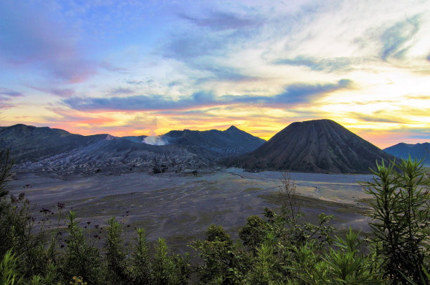 婆罗摩火山