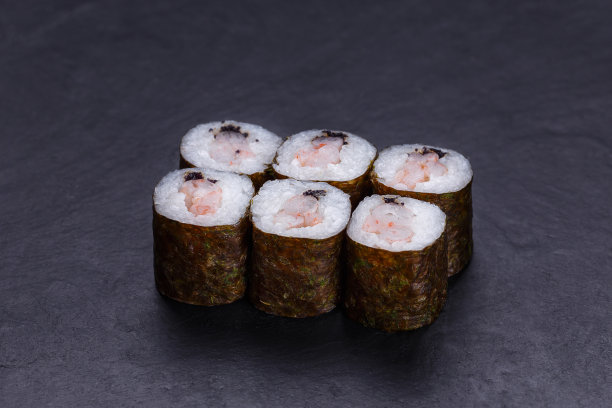 鱼籽寿司卷