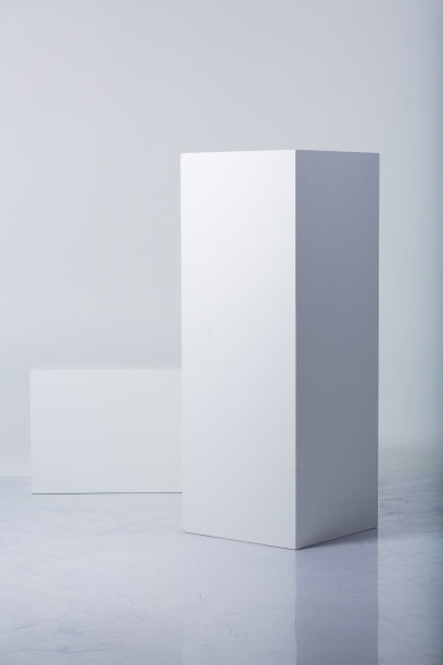 白色抽象立体造型