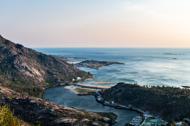 河道灯塔