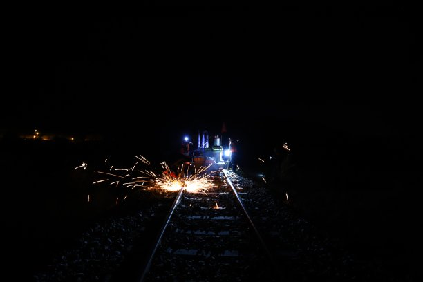黑夜火车