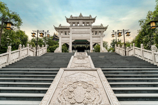 东方台阶宫殿历史