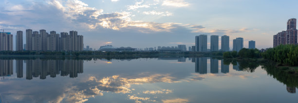 武汉夏天美丽的晚霞