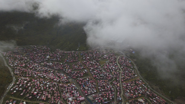 俯瞰山谷校园