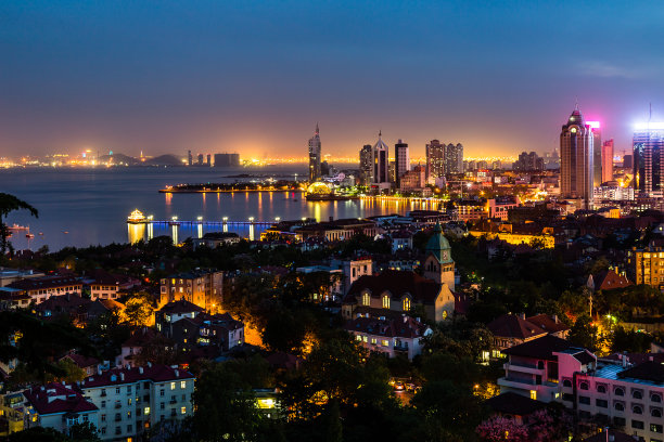 中国山东省青岛市夜景风光