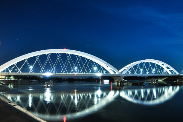 中国北京国家大剧院夜景