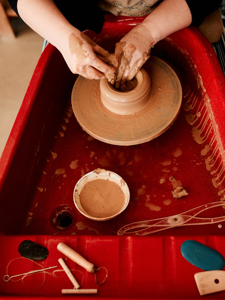 制作陶器