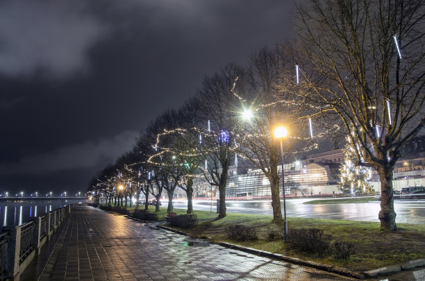 欧洲小镇夜景