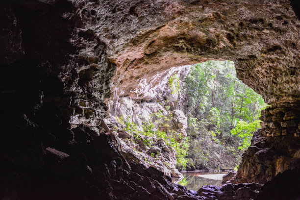 原生态洞穴