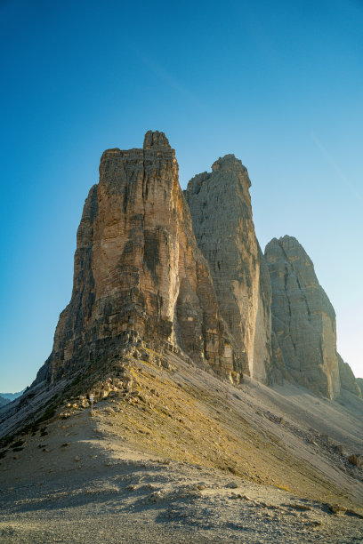 石头山峰