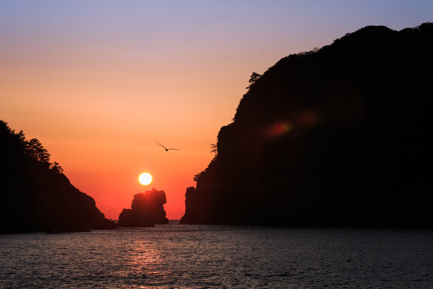 海上日出