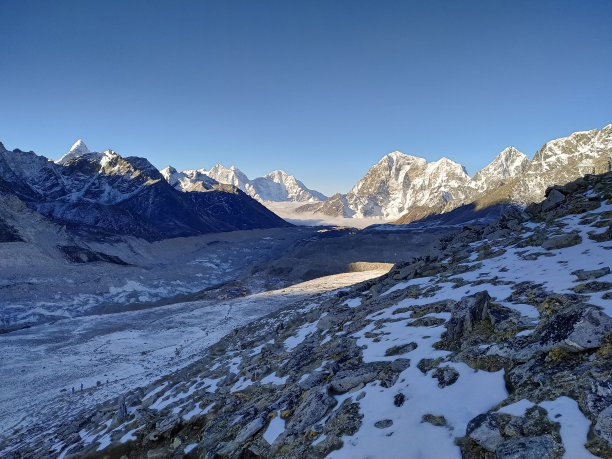 登山壁纸