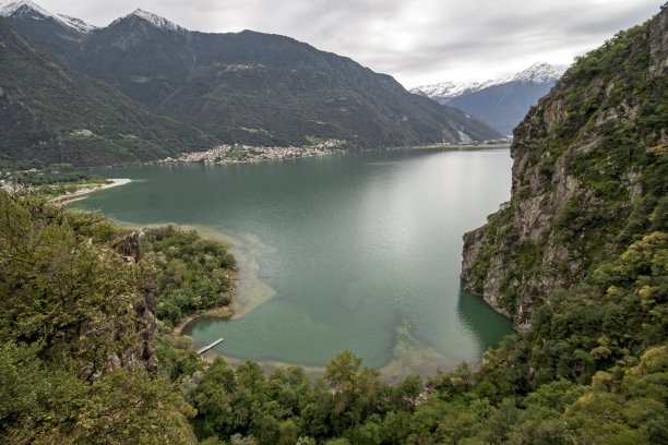 蓝天白云山川河流