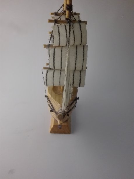 木头帆船
