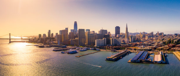 旧金山天际线旅行