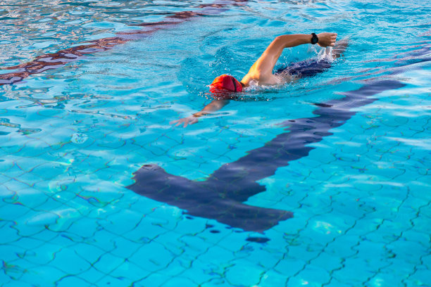 体育运动项目-游泳