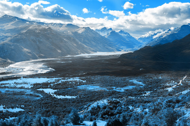 蓝天 雪山