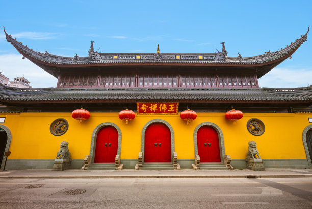 中式寺院建筑屋檐