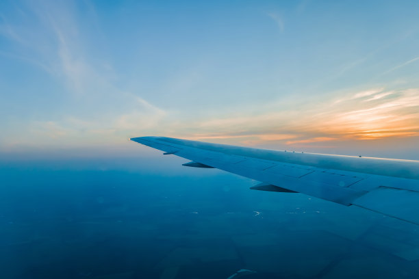 蓝色天空摄影风景旅游背景