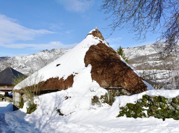 打古雪山山峰