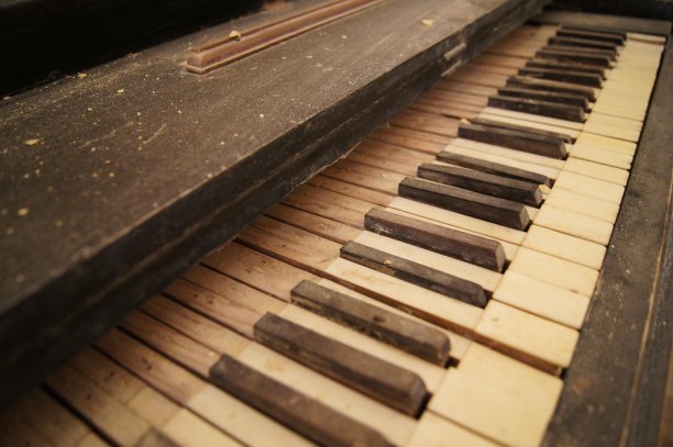 古代钢琴