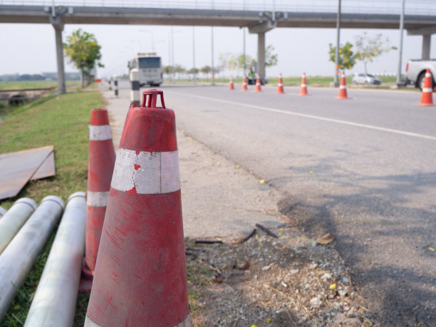 公路养护标识