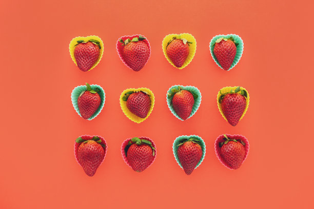 草莓礼盒图案