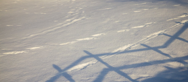 大雪中的亭子