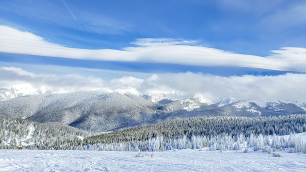 滑雪场背景