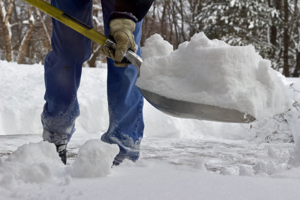 冬季户外白雪堆满