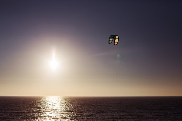 海边降落伞