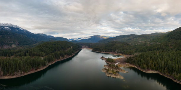 山湖俯瞰山湖俯视