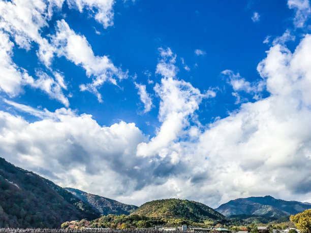 多彩的秋天山景