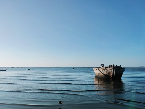 海岸悬崖峭壁图片