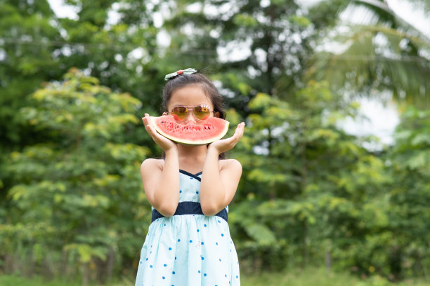 清新女孩夏日写真摄影