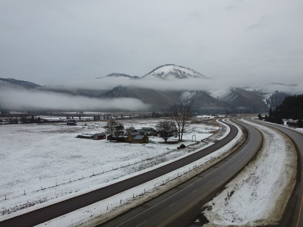 雨雪道路