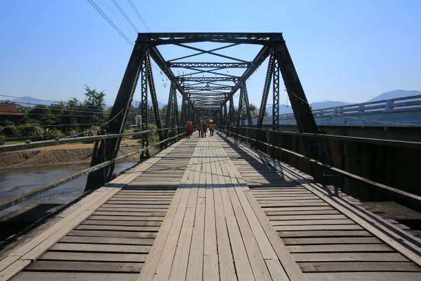 木质古桥