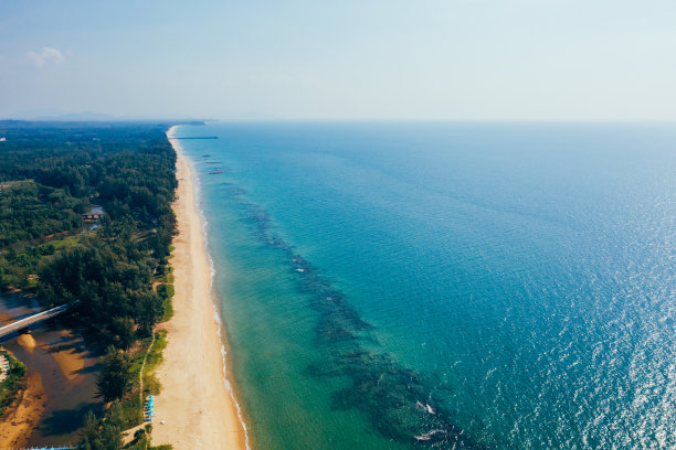 海洋岛屿海岸线航拍4k