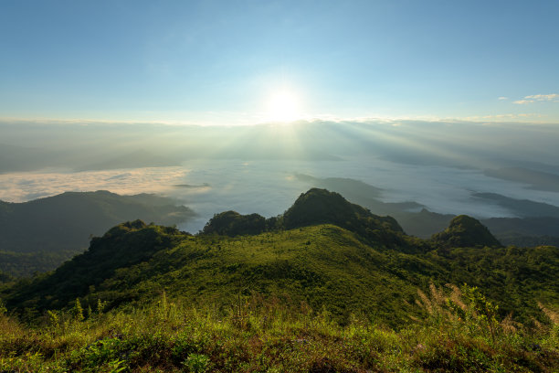 多彩的秋天山景